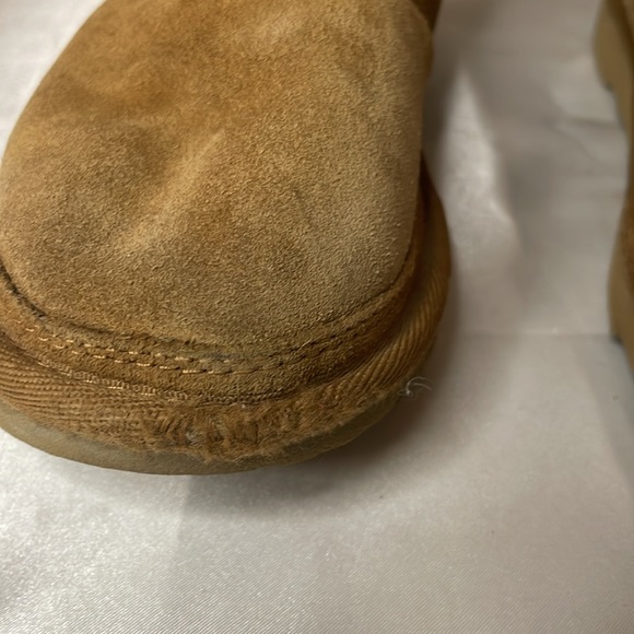 Ugg Neumel Boys Size 3 Brown Ankle Lace Boots - Picture 2 of 7